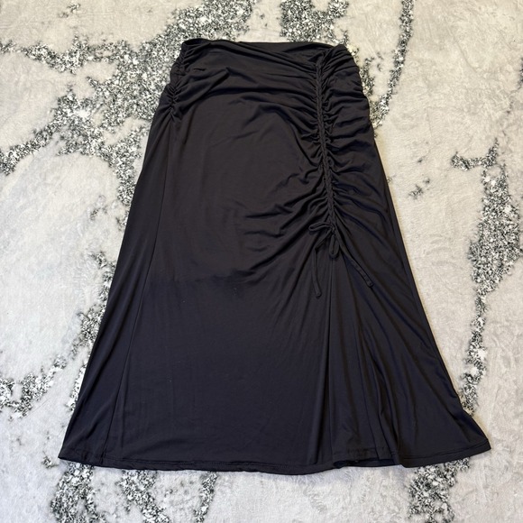 Kiyonna Dresses & Skirts - Kiyonna Skirt Womens Size 1/0X Black Ruched Ponte Knit Midi Stretch Lined